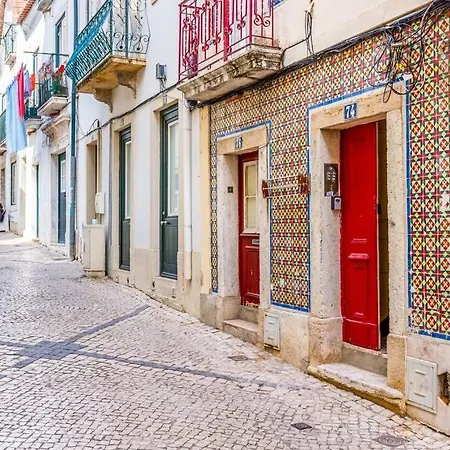 Madragoa Lively Apartament W/patio Lisboa